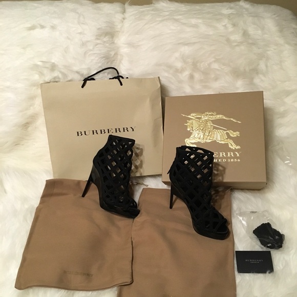 Burberry peep toe ankle bootie size 37.5 - Picture 3 of 8